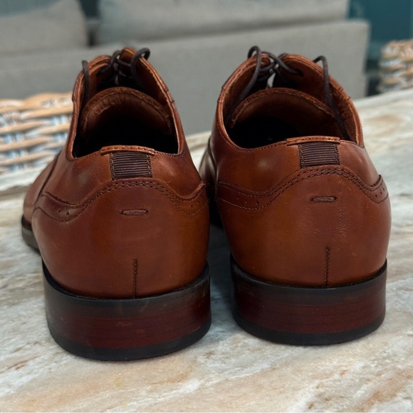 Men’s FLORSHEIM’S Sorreto Cap Toe Oxfords- brown leather. Size 10.5 - Picture 4 of 9
